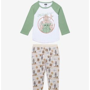 Her Universe (HU) Star Wars The Mandalorian Thermal Pajama Set